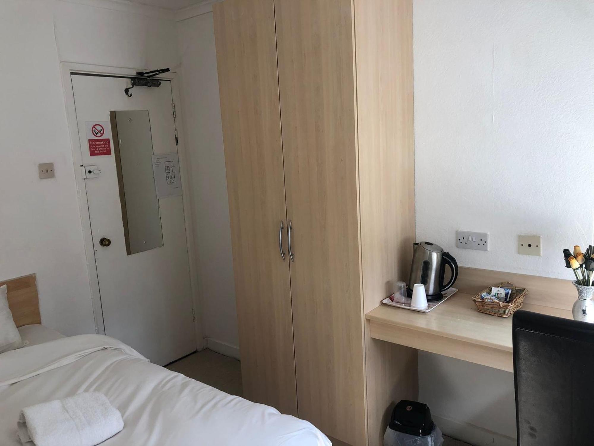 Star Hotel, South لايستر المظهر الخارجي الصورة