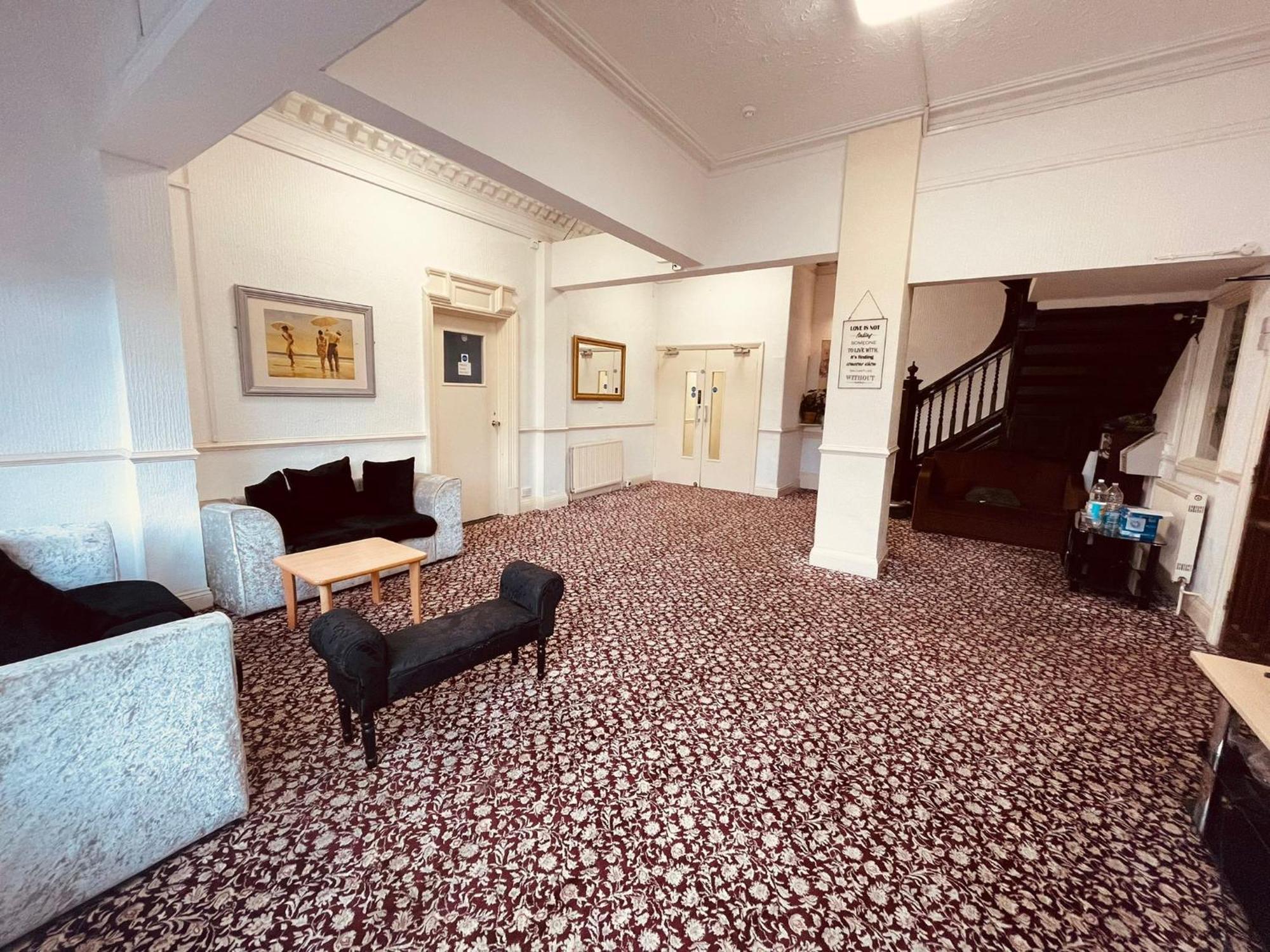 Star Hotel, South لايستر المظهر الخارجي الصورة