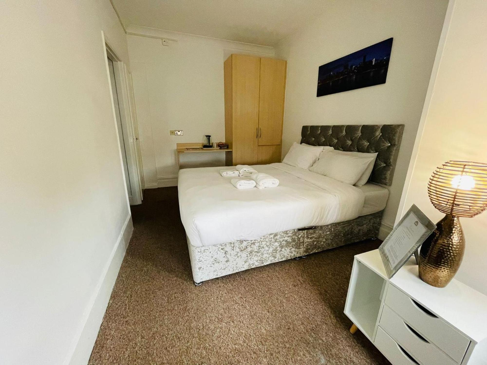 Star Hotel, South لايستر المظهر الخارجي الصورة